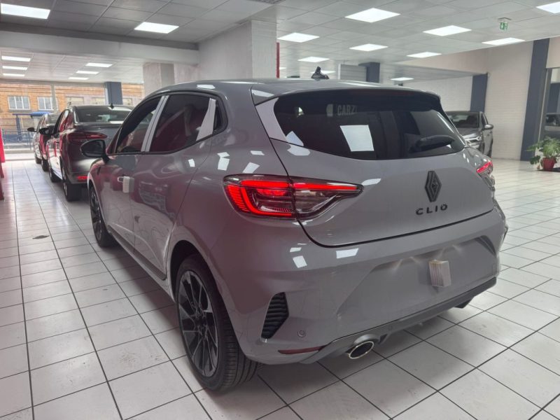 RENAULT CLIO 2025