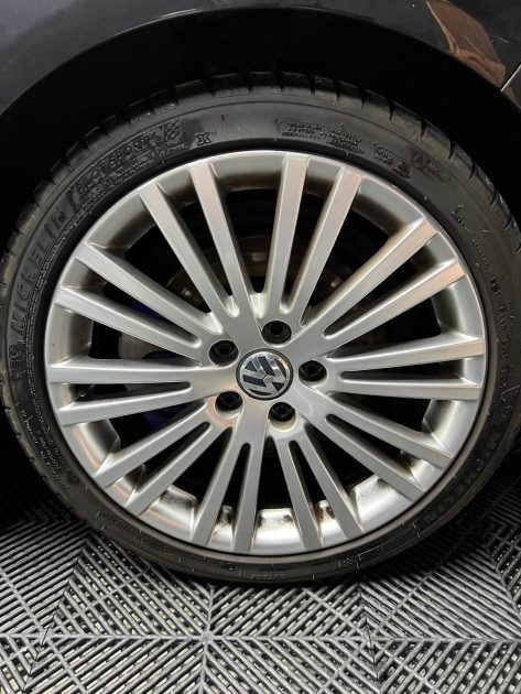 VOLKSWAGEN GOLF R32 3.2 V6 250 4MOTION DSG FULL