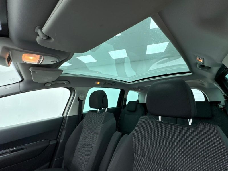 PEUGEOT 5008 1.6 HDi112 FAP Confort Pack