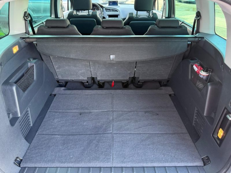 PEUGEOT 5008 1.6 HDi112 FAP Confort Pack GARANTIE 12 MOIS