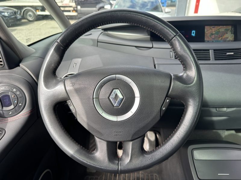 RENAULT ESPACE IV 2.0DCI 150CV 7 Places 