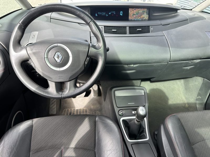 RENAULT ESPACE IV 2.0DCI 150CV 7 Places 