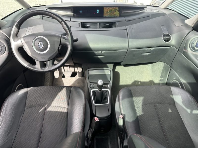 RENAULT ESPACE IV 2.0DCI 150CV 7 Places 