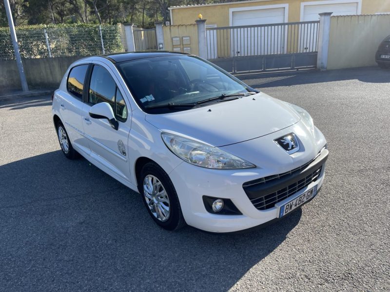PEUGEOT 207 2011
