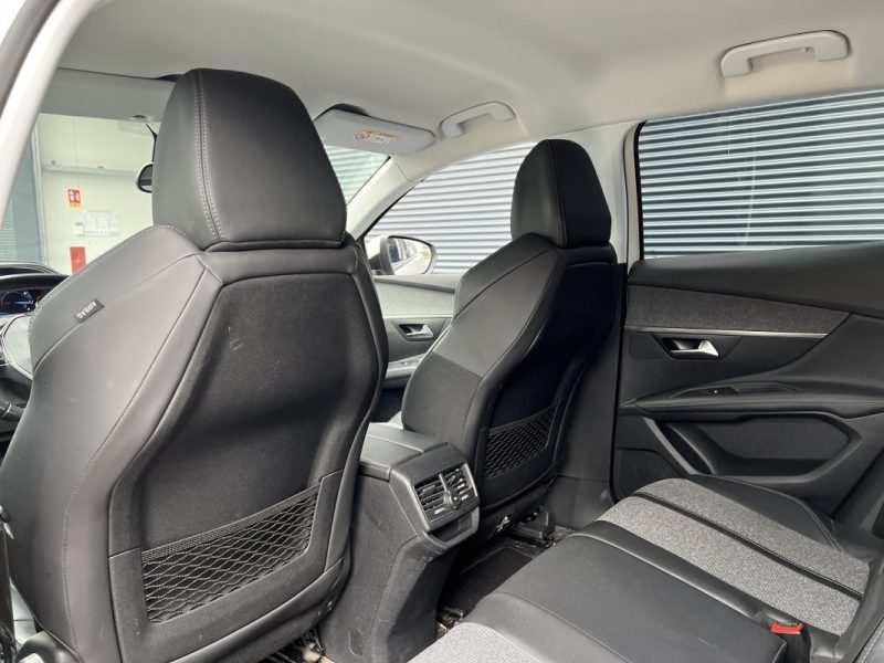 PEUGEOT 3008 1.6 BlueHDi 120ch ALLURE - ENTRETIEN COMPLET