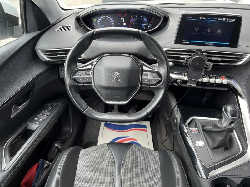 PEUGEOT 3008 1.6 BlueHDi 120ch ALLURE - ENTRETIEN COMPLET