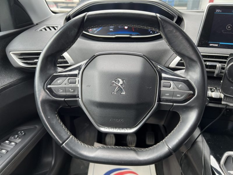 PEUGEOT 3008 1.6 BlueHDi 120ch ALLURE - ENTRETIEN COMPLET