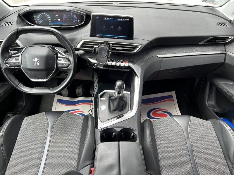 PEUGEOT 3008 1.6 BlueHDi 120ch ALLURE - ENTRETIEN COMPLET