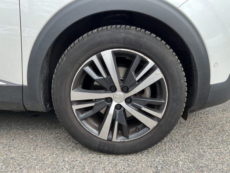 PEUGEOT 3008 1.6 BlueHDi 120ch ALLURE - ENTRETIEN COMPLET