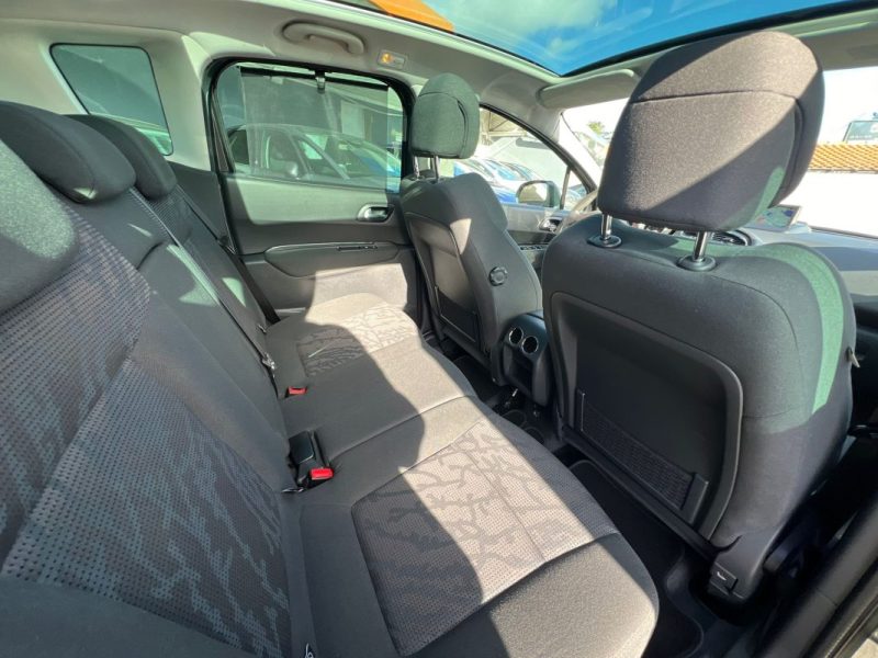 PEUGEOT 3008 1.6 HDI 115CV ALLURE