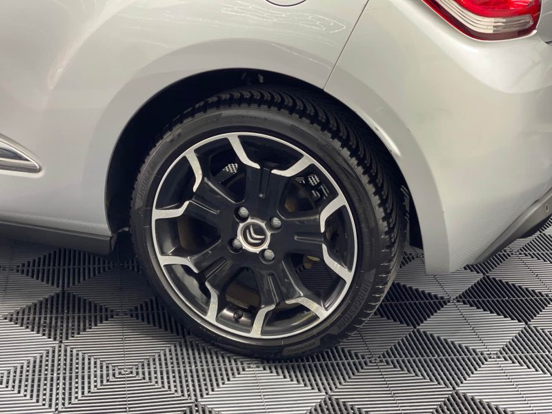 CITROEN DS3 SEULEMENT 38000KMS 1.6 VTI 120ch SO CHIC GARANTIE 12 MOIS, 1ERE MAIN, HISTORIQUE COMPLET