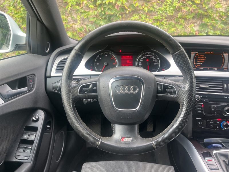 AUDI A4 S LINE V6 2.7 L TDI 190 ch