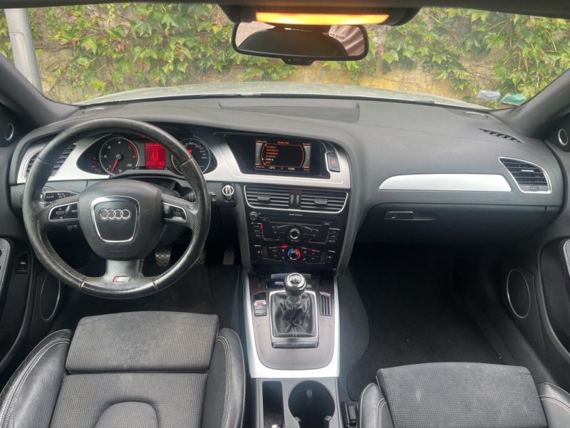 AUDI A4 S LINE V6 2.7 L TDI 190 ch