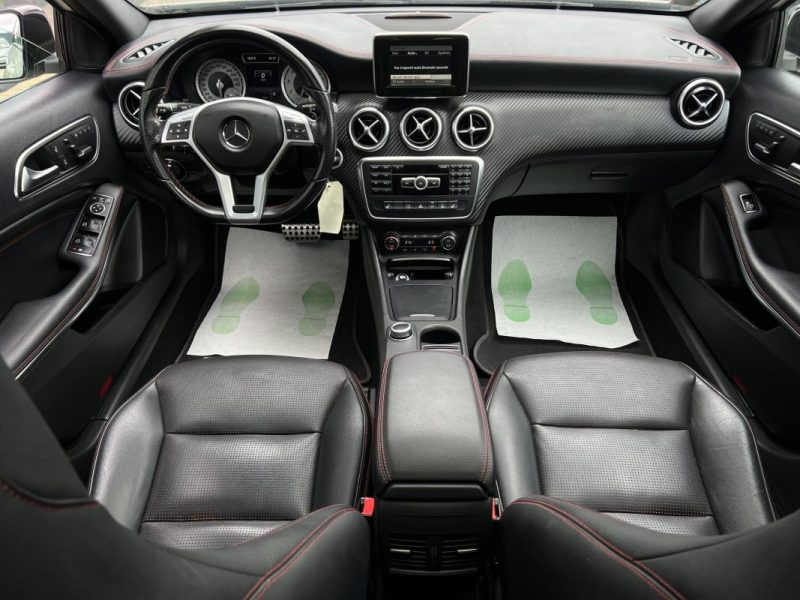 MERCEDES CLASSE A III FASCINATION 180 1.6i 122 Cv 1ERE MAIN BOITE AUTO CUIR TOIT OUVRANT Garantie1an