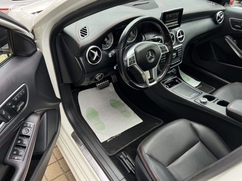 MERCEDES CLASSE A III FASCINATION 180 1.6i 122 Cv 1ERE MAIN BOITE AUTO CUIR TOIT OUVRANT Garantie1an