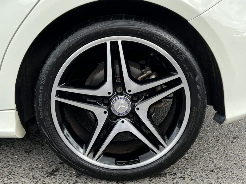 MERCEDES CLASSE A III FASCINATION 180 1.6i 122 Cv 1ERE MAIN BOITE AUTO CUIR TOIT OUVRANT Garantie1an