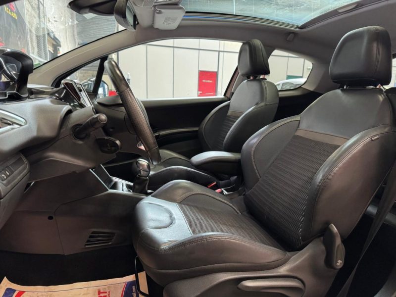 PEUGEOT 208 1.2 VTi 82 Allure 