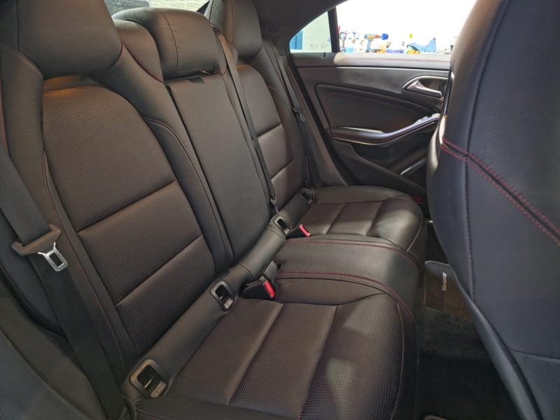 MERCEDES BENZ CLA 200 CDI FASCINATION PACK AMG LINE / Suivi complet