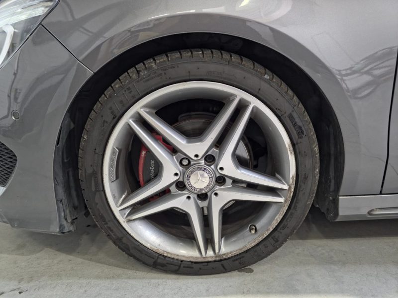 MERCEDES BENZ CLA 200 CDI FASCINATION PACK AMG LINE / Suivi complet