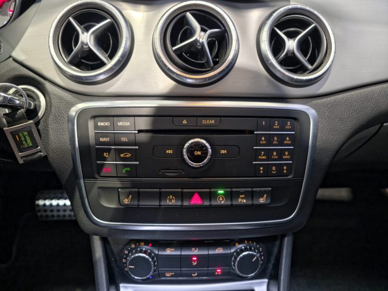 MERCEDES BENZ CLA 200 CDI FASCINATION PACK AMG LINE / Suivi complet