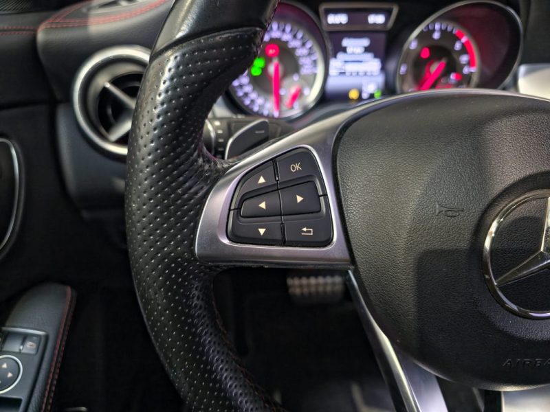 MERCEDES BENZ CLA 200 CDI FASCINATION PACK AMG LINE / Suivi complet