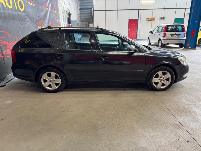 SKODA OCTAVIA 1.6 TDI 105 Elegance 