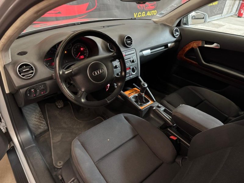 AUDI A3 1.9 TDI 105 Ambiente 