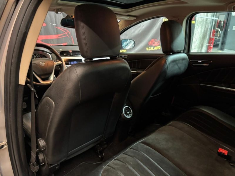 LANCIA DELTA 1.4i T-jet 120 Platino 