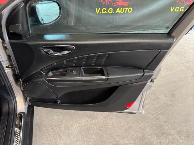 LANCIA DELTA 1.4i T-jet 120 Platino 