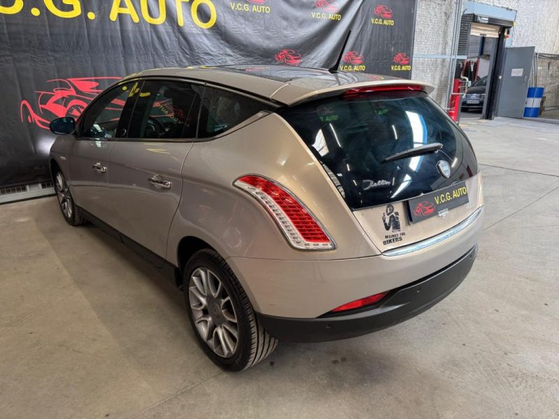 LANCIA DELTA 1.4i T-jet 120 Platino 