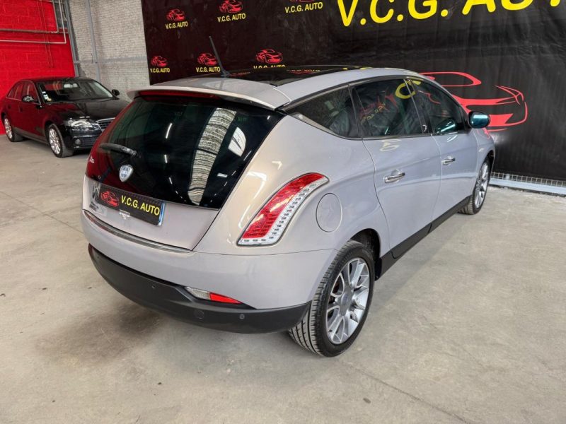 LANCIA DELTA 1.4i T-jet 120 Platino 