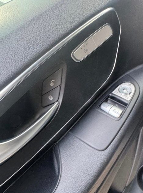 MERCEDES BENZ VITO 2023