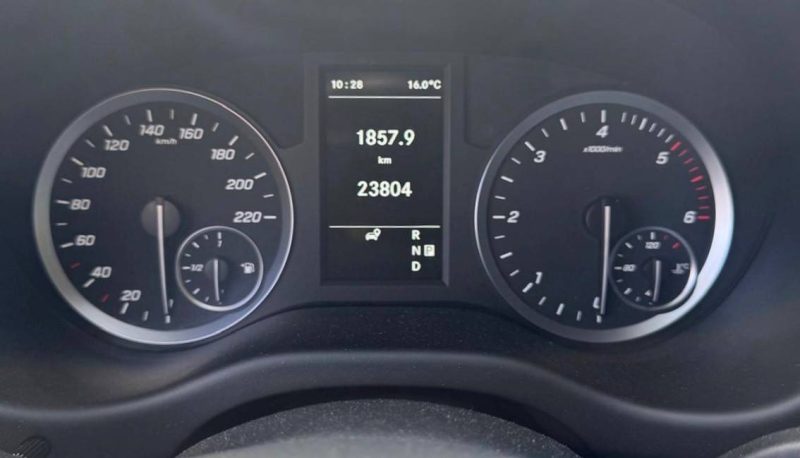MERCEDES BENZ VITO 2023