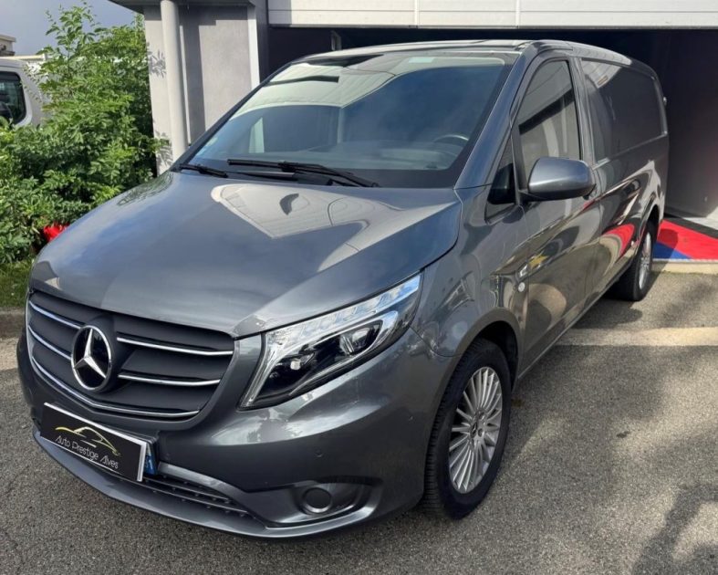 MERCEDES BENZ VITO 2023