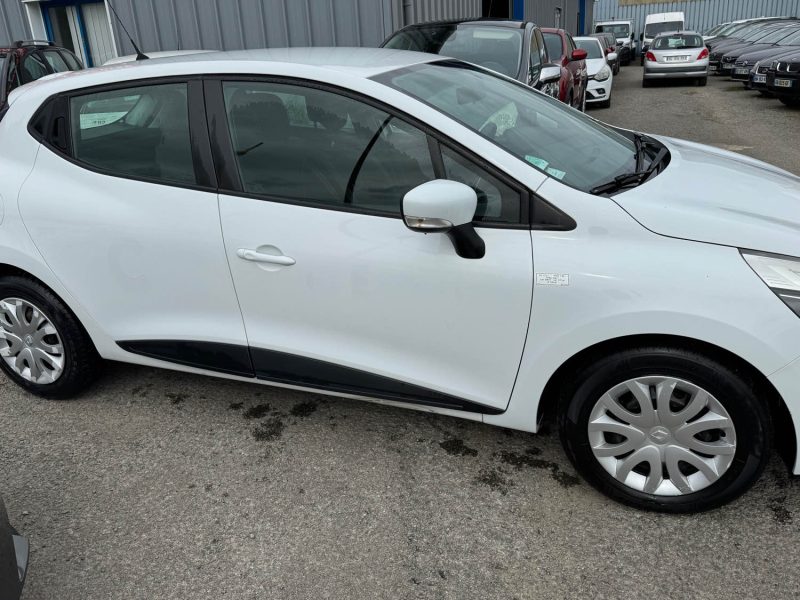 RENAULT CLIO 1.5 dCi 90ch TVA 2PLACES