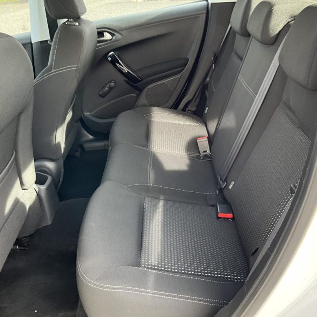 PEUGEOT 208 1,6 BLUE-HDI 75 CV ACTIVE BUSINESS 