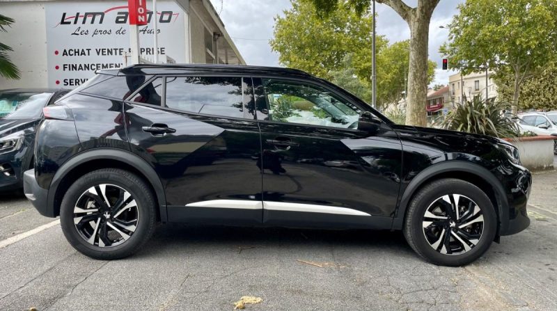 PEUGEOT 2008 1.5 BlueHDI 130 ALLURE EAT8 **1ère MAIN**