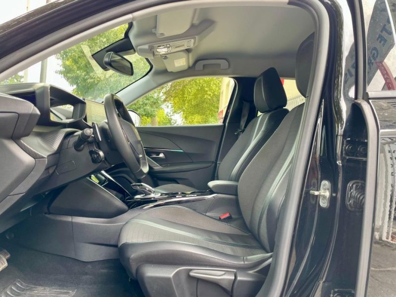 PEUGEOT 2008 1.5 BlueHDI 130 ALLURE EAT8 **1ère MAIN**