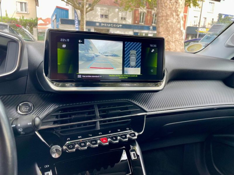 PEUGEOT 2008 1.5 BlueHDI 130 ALLURE EAT8 **1ère MAIN**