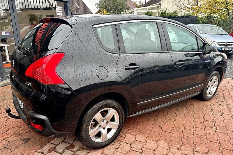 PEUGEOT 3008 Monospace 1.6L HDi 112cv PREMIUM / GARANTIE_RÉVISER 