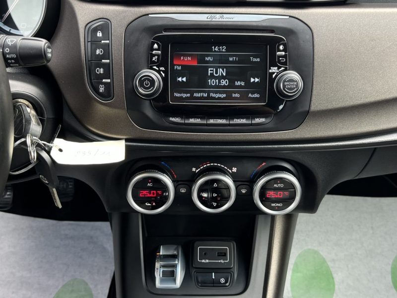 ALFA ROMEO GIULIETTA III PHASE 2 1.6 JTDM 120 Cv PREMIERE MAIN - GARANTIE 1 AN