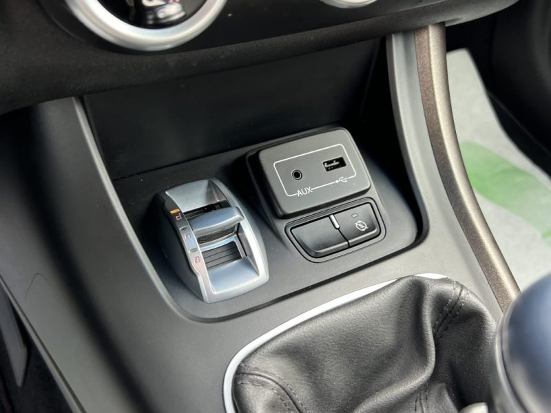 ALFA ROMEO GIULIETTA III PHASE 2 1.6 JTDM 120 Cv PREMIERE MAIN - GARANTIE 1 AN