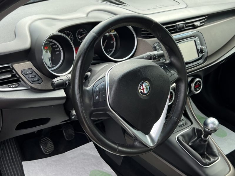 ALFA ROMEO GIULIETTA III PHASE 2 1.6 JTDM 120 Cv PREMIERE MAIN - GARANTIE 1 AN