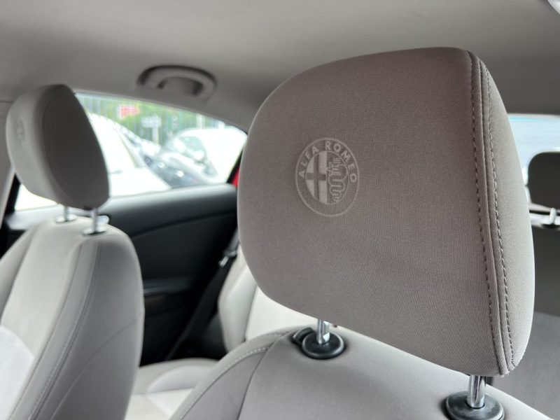 ALFA ROMEO GIULIETTA III PHASE 2 1.6 JTDM 120 Cv PREMIERE MAIN - GARANTIE 1 AN