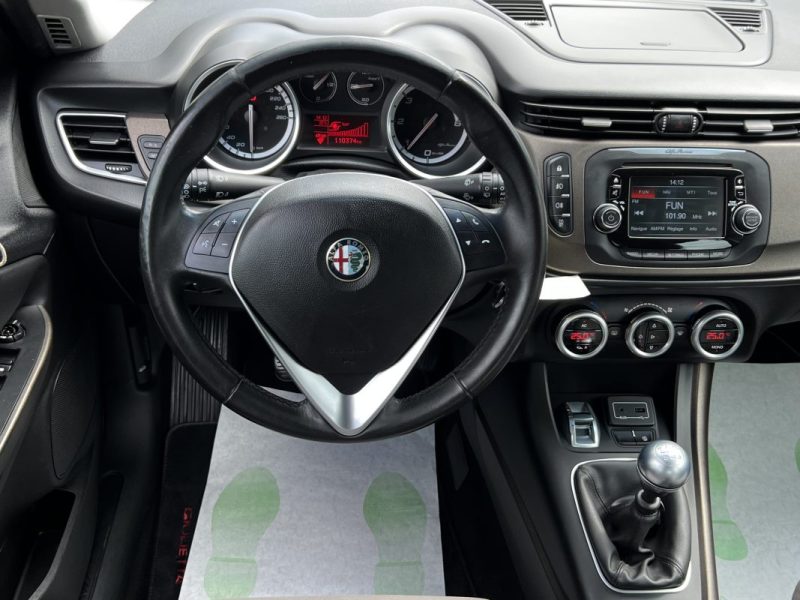 ALFA ROMEO GIULIETTA III PHASE 2 1.6 JTDM 120 Cv PREMIERE MAIN - GARANTIE 1 AN
