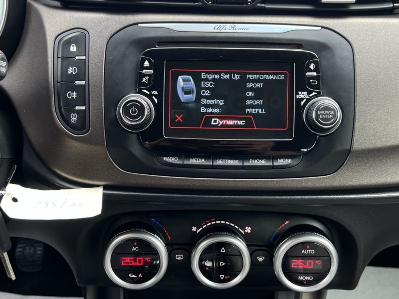 ALFA ROMEO GIULIETTA III PHASE 2 1.6 JTDM 120 Cv PREMIERE MAIN - GARANTIE 1 AN