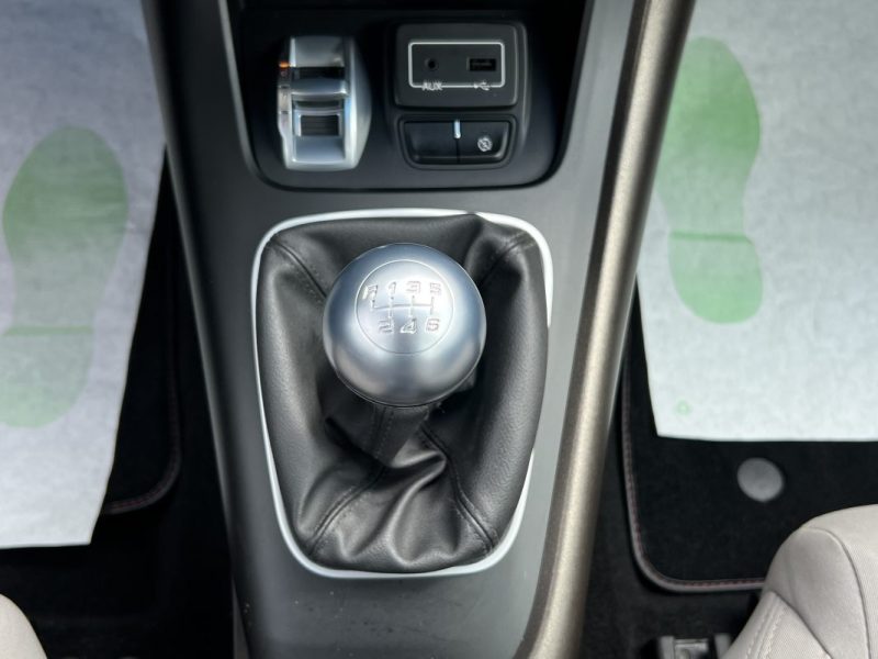 ALFA ROMEO GIULIETTA III PHASE 2 1.6 JTDM 120 Cv PREMIERE MAIN - GARANTIE 1 AN