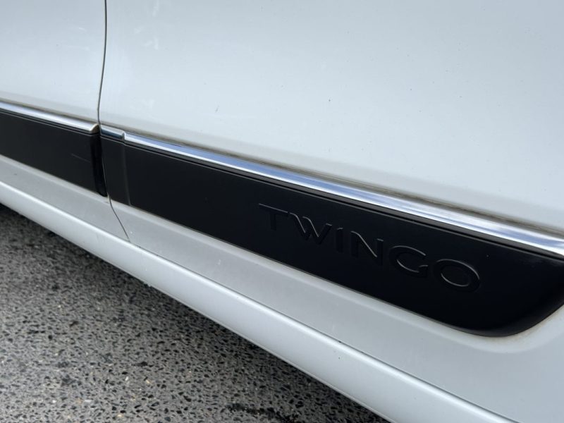 RENAULT TWINGO 3 III 0.9 TCE 90 Cv 5 PORTES / CLIMATISATION REGULATEUR CRIT AIR 1 - GARANTIE 1 AN