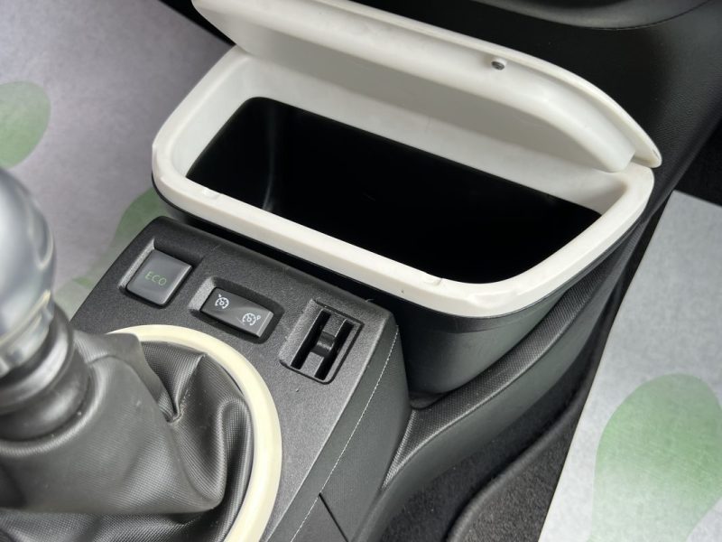 RENAULT TWINGO 3 III 0.9 TCE 90 Cv 5 PORTES / CLIMATISATION REGULATEUR CRIT AIR 1 - GARANTIE 1 AN