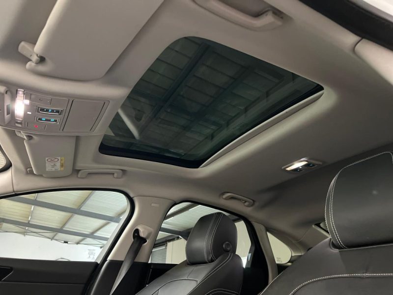 JAGUAR XF 2.0 250CH AWD R-SPORT